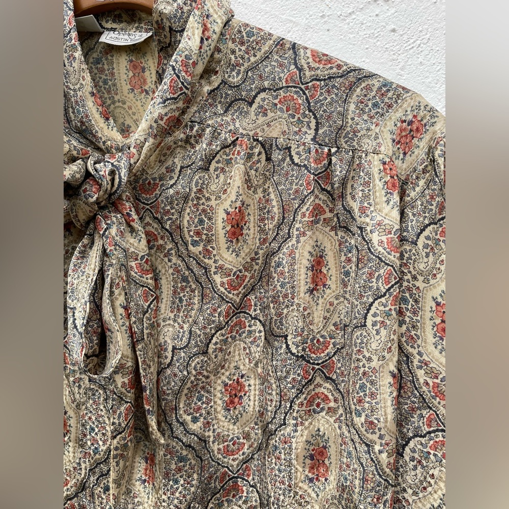 Vintage Sexy & Sophisticated 70’s/80’s  Bow Blouse Bohemian Pattern Size LG